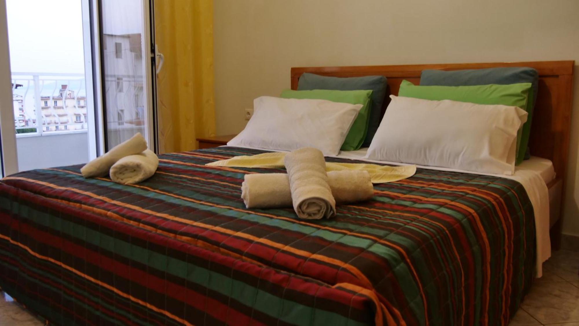 Isabela Apartments Saranda Kültér fotó